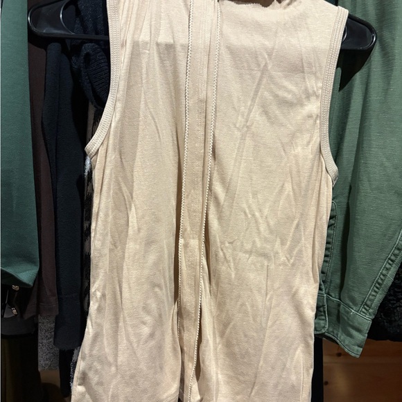 Women's Ruffled Top - Picture 2 of 2